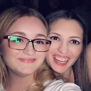 Meet your Posher, April